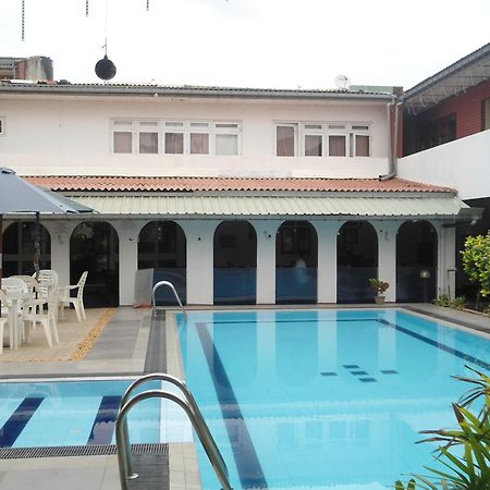Ranveli Beach Hotel Dehiwala-Mount Lavinia Εξωτερικό φωτογραφία
