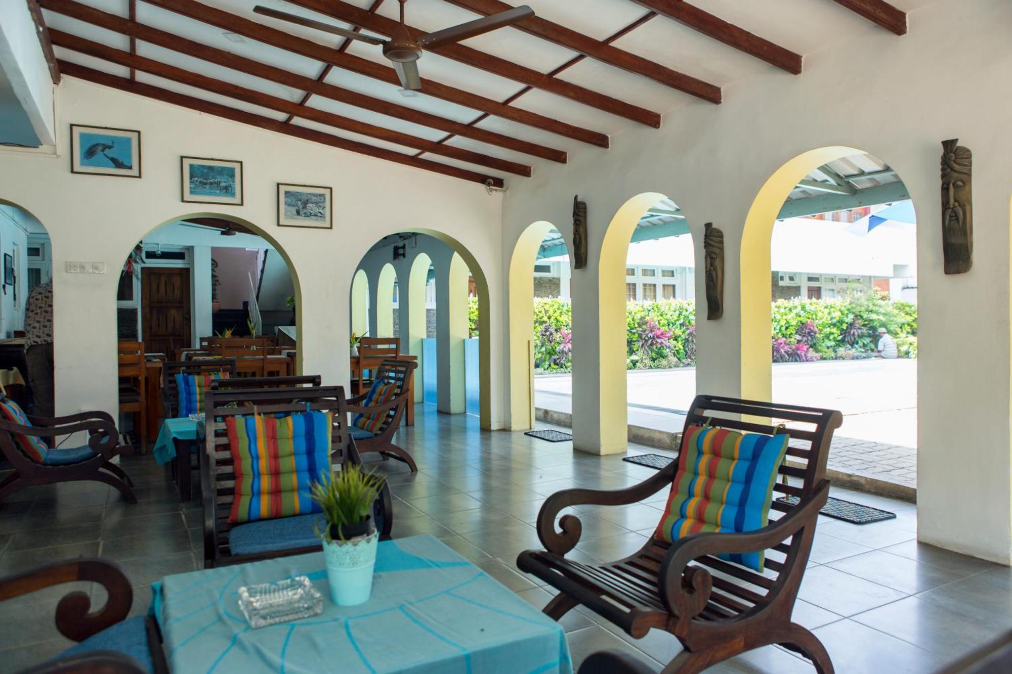 Ranveli Beach Hotel Dehiwala-Mount Lavinia Εξωτερικό φωτογραφία