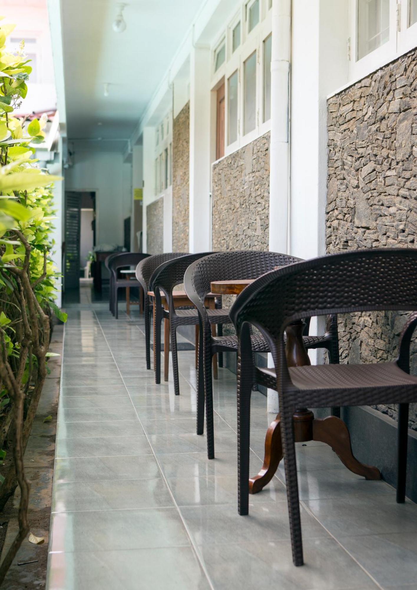 Ranveli Beach Hotel Dehiwala-Mount Lavinia Εξωτερικό φωτογραφία