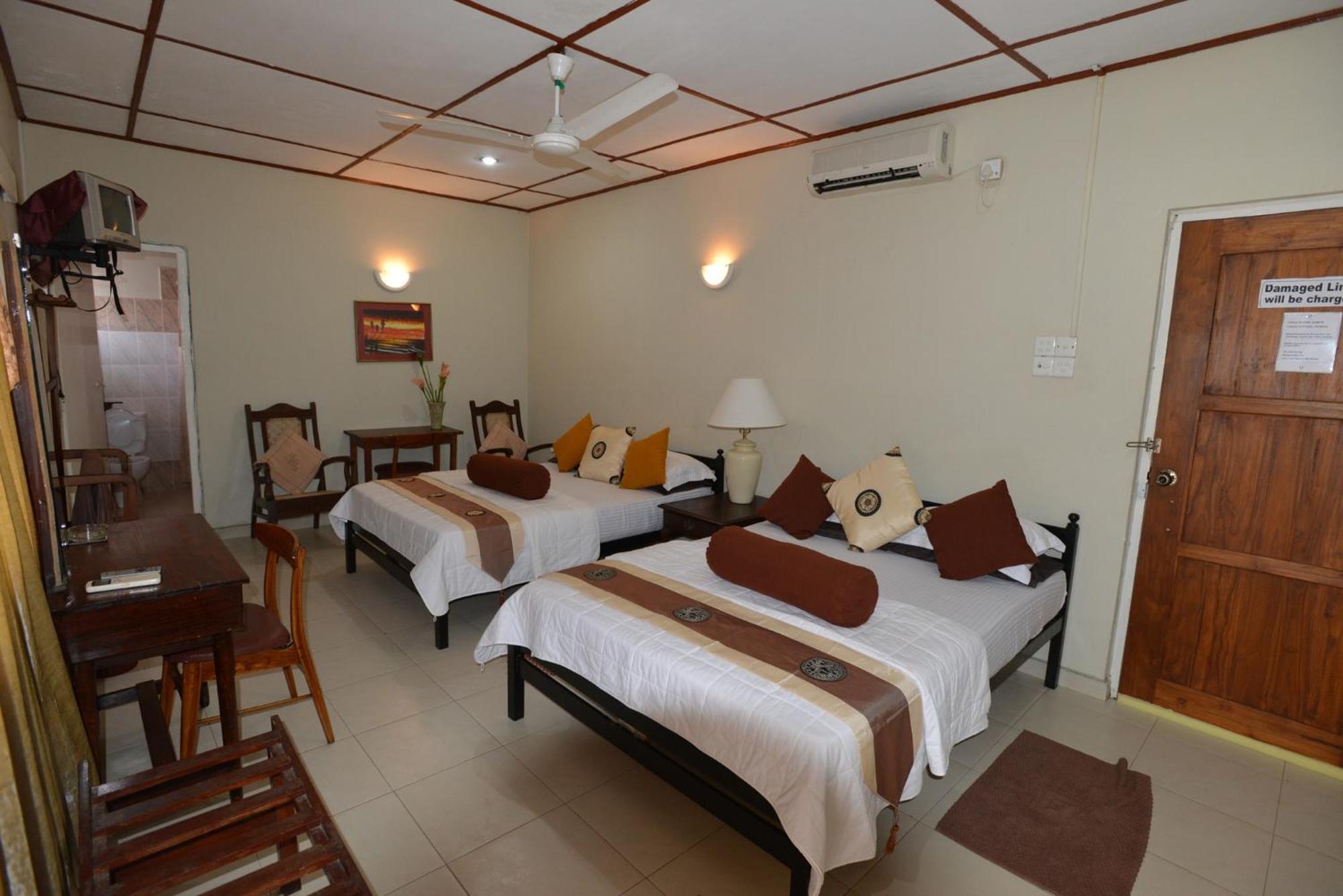 Ranveli Beach Hotel Dehiwala-Mount Lavinia Εξωτερικό φωτογραφία