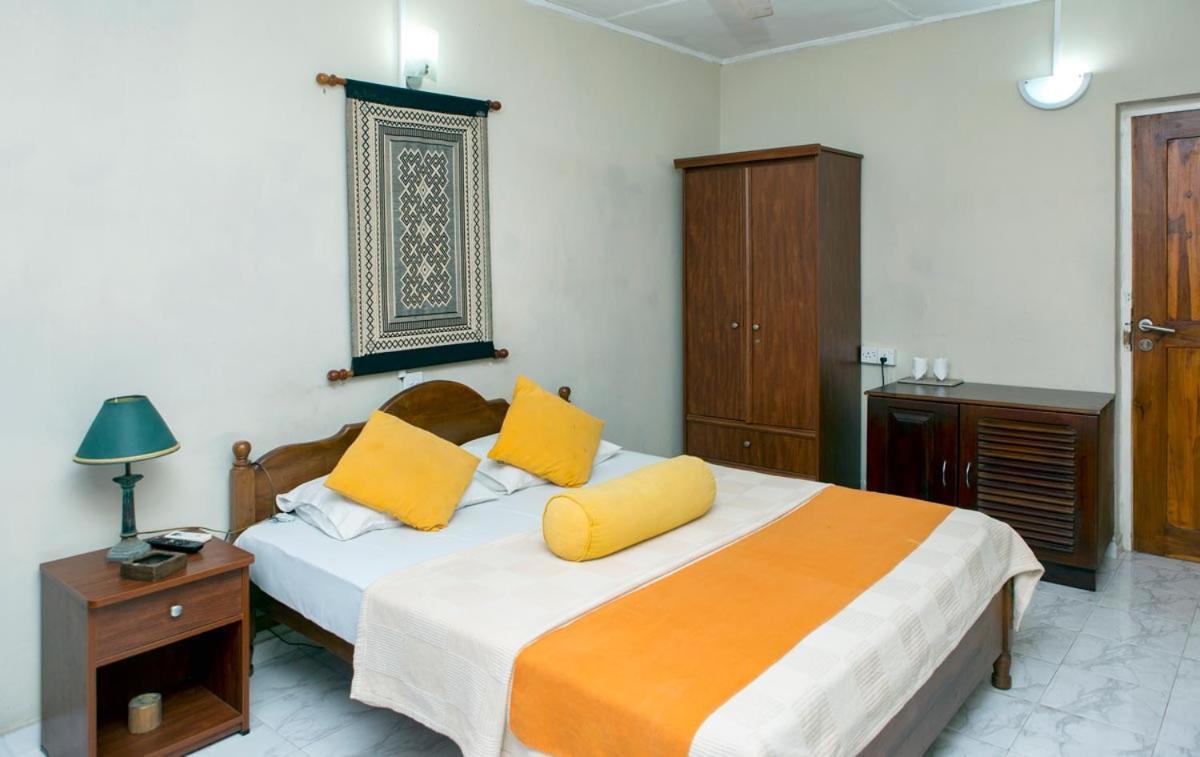 Ranveli Beach Hotel Dehiwala-Mount Lavinia Εξωτερικό φωτογραφία