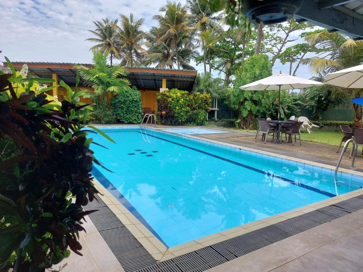 Ranveli Beach Hotel Dehiwala-Mount Lavinia Εξωτερικό φωτογραφία